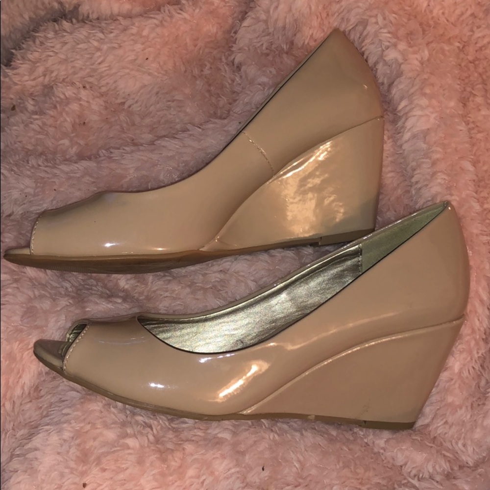 Wedges - Picture 2 of 4